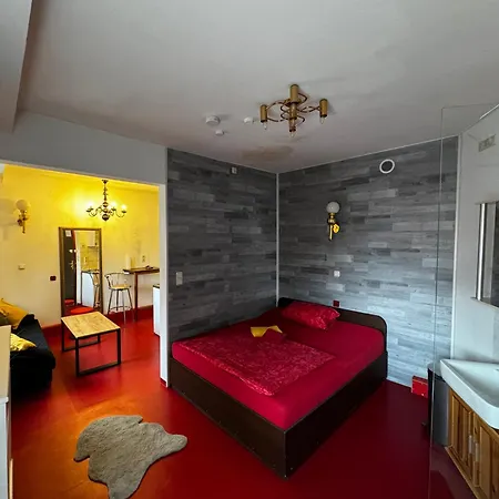 Femina - Direkt Im Rotlichtviertel Love hotel *